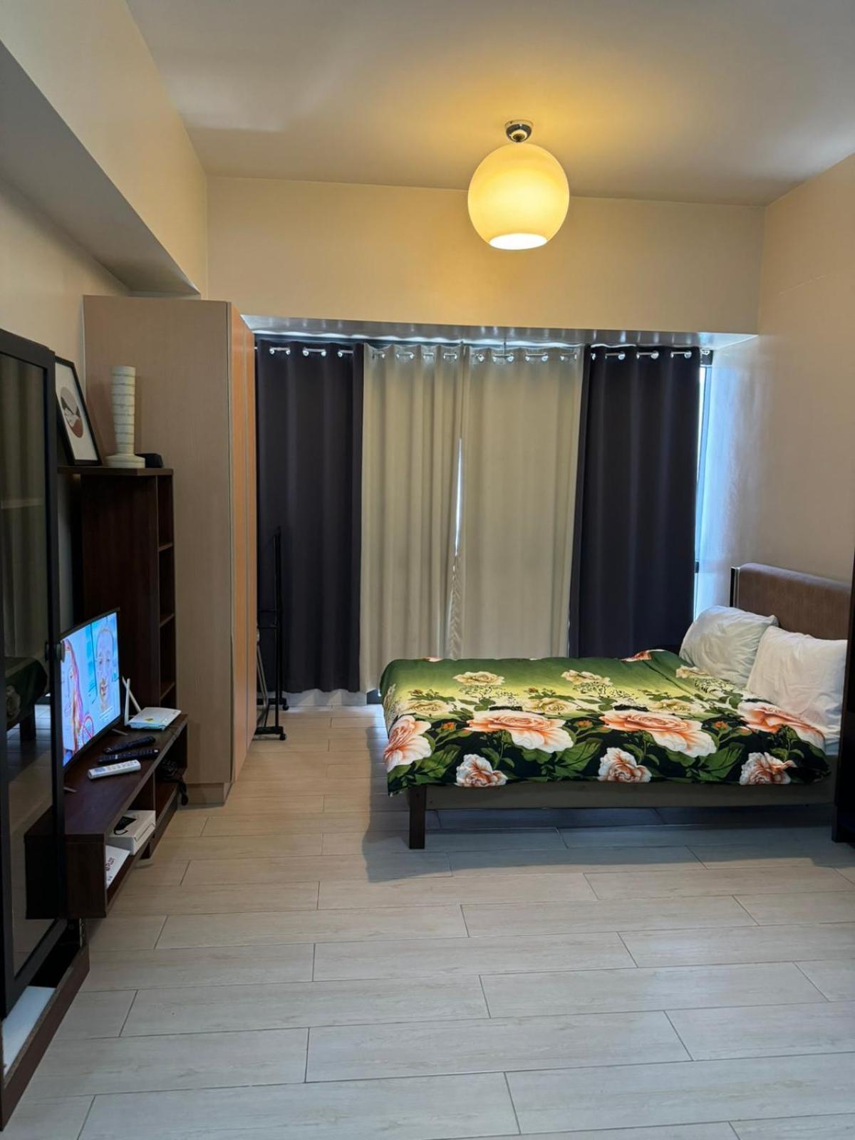 Henry'S Newport Condotel Pasay Zewnętrze zdjęcie