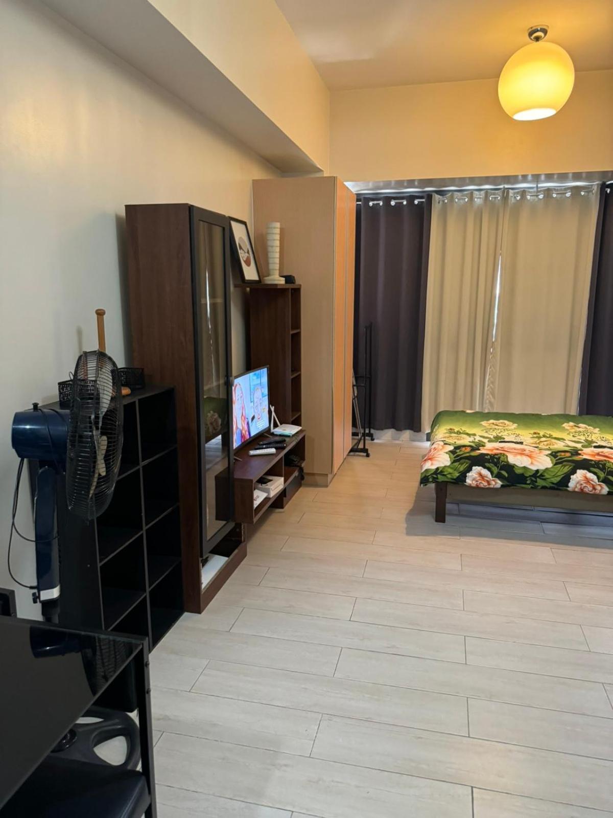 Henry'S Newport Condotel Pasay Zewnętrze zdjęcie